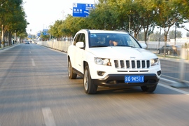 2014款Jeep指南者试驾