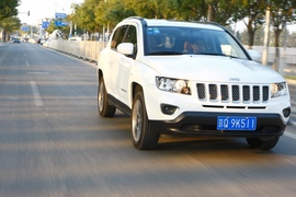 2014款Jeep指南者试驾