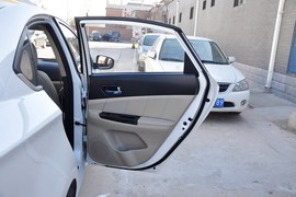 2014款长安逸动1.6L手动豪华型