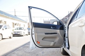 2014款长安逸动1.6L手动豪华型