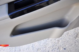 2014款长安逸动1.6L手动豪华型