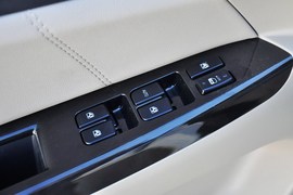 2014款长安逸动1.6L手动豪华型