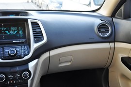 2014款长安逸动1.6L手动豪华型