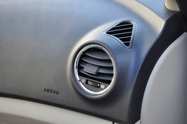 2014款长安逸动1.6L手动豪华型
