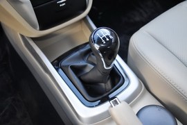 2014款长安逸动1.6L手动豪华型