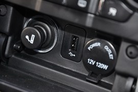 2014款长安逸动1.6L手动豪华型