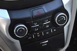 2014款长安逸动1.6L手动豪华型