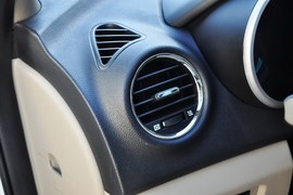 2014款长安逸动1.6L手动豪华型