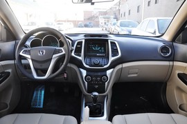 2014款长安逸动1.6L手动豪华型