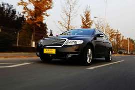 2013款红旗H7