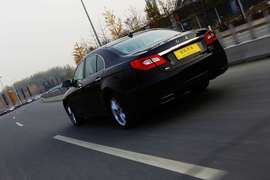 2013款红旗H7