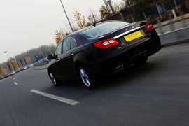 2013款红旗H7