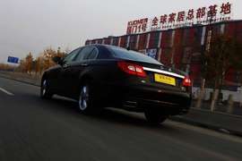 2013款红旗H7