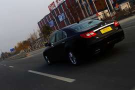 2013款红旗H7