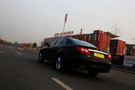 2013款红旗H7