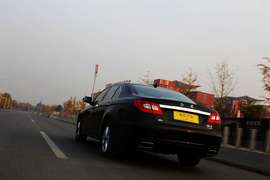 2013款红旗H7