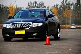 2013款红旗H7