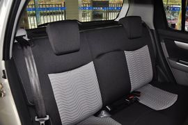 2013款长安铃木雨燕1.5L运动型MT