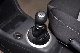 2013款长安铃木雨燕1.5L运动型MT