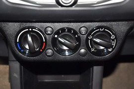 2013款长安铃木雨燕1.5L运动型MT
