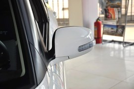 2013款长安铃木雨燕1.5L运动型MT