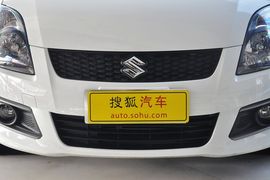 2013款长安铃木雨燕1.5L运动型MT