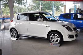 2013款长安铃木雨燕1.5L运动型MT