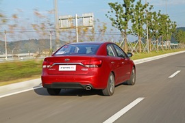 2014款东风悦达起亚新福瑞迪1.6L自动宁波试驾实拍