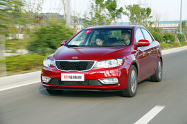 2014款东风悦达起亚新福瑞迪1.6L自动宁波试驾实拍