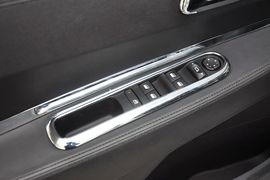 2013款标致3008