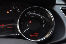 2013款标致3008