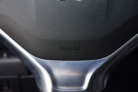 2013款标致3008