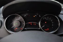 2013款标致3008