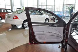 2014款斯柯达速派1.8TSI手自一体名仕版到店实拍