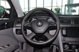 2014款斯柯达速派1.8TSI手自一体名仕版到店实拍