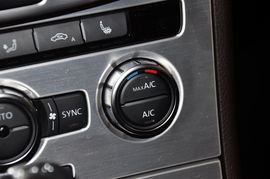 2012款大众迈腾四驱旅行车2.0TSI豪华型