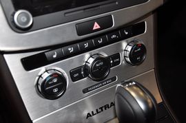 2012款大众迈腾四驱旅行车2.0TSI豪华型