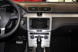 2012款大众迈腾四驱旅行车2.0TSI豪华型