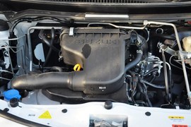 2013款铃木奥拓1.0L手动实用型