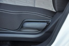2013款铃木奥拓1.0L手动实用型