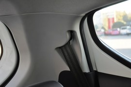 2013款铃木奥拓1.0L手动实用型