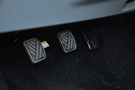 2013款铃木奥拓1.0L手动实用型