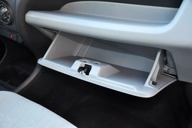 2013款铃木奥拓1.0L手动实用型