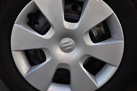 2013款铃木奥拓1.0L手动实用型