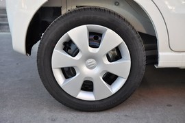 2013款铃木奥拓1.0L手动实用型