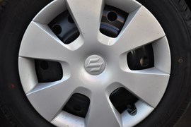 2013款铃木奥拓1.0L手动实用型