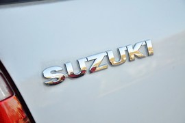 2013款铃木奥拓1.0L手动实用型