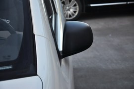 2013款铃木奥拓1.0L手动实用型