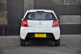 2013款铃木奥拓1.0L手动实用型