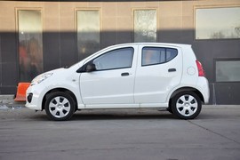 2013款铃木奥拓1.0L手动实用型